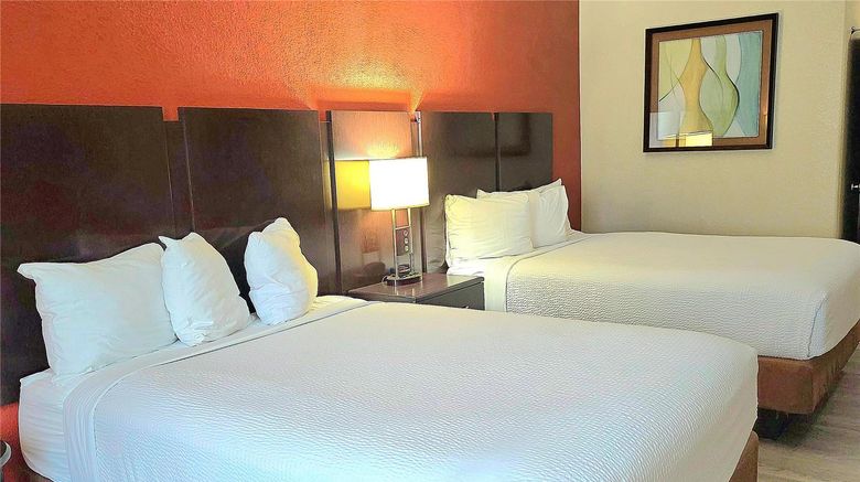 <b>Ramada Hewitt Room</b>. Images powered by <a href="https://iceportal.shijigroup.com/" title="IcePortal" target="_blank">IcePortal</a>.