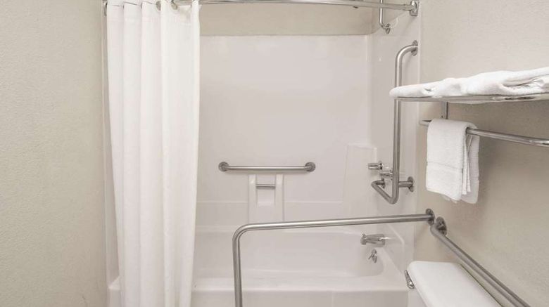 <b>Super 8 Shreveport Room</b>. Images powered by <a href="https://iceportal.shijigroup.com/" title="IcePortal" target="_blank">IcePortal</a>.
