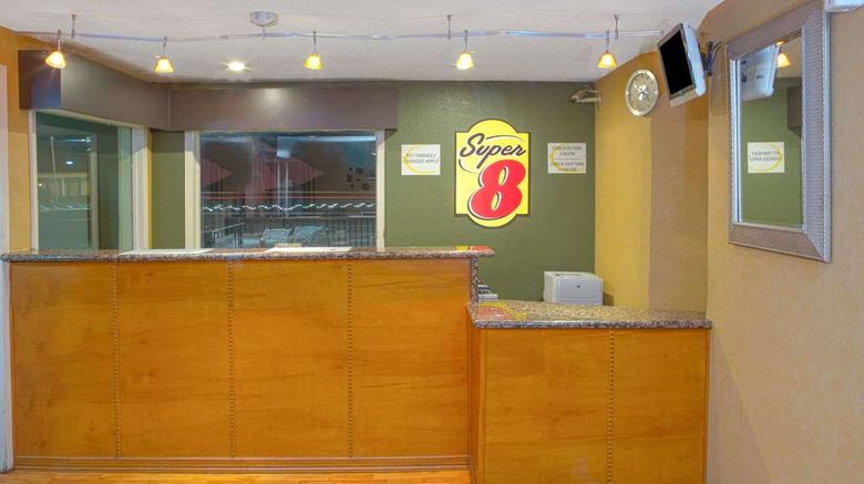 <b>Super 8 Shreveport Room</b>. Images powered by <a href="https://iceportal.shijigroup.com/" title="IcePortal" target="_blank">IcePortal</a>.