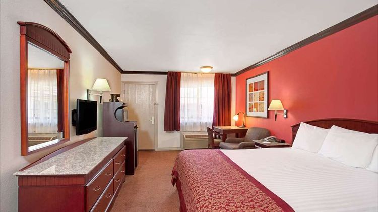 Ramada Pasadena Room