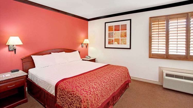Ramada Pasadena Room