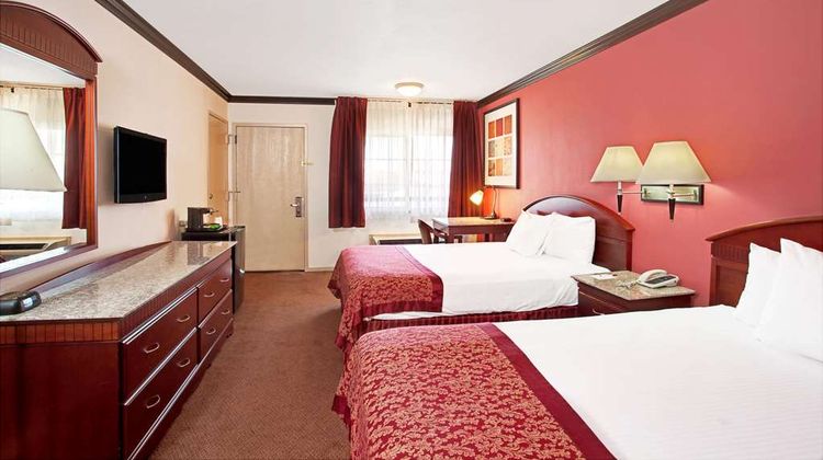 Ramada Pasadena Room