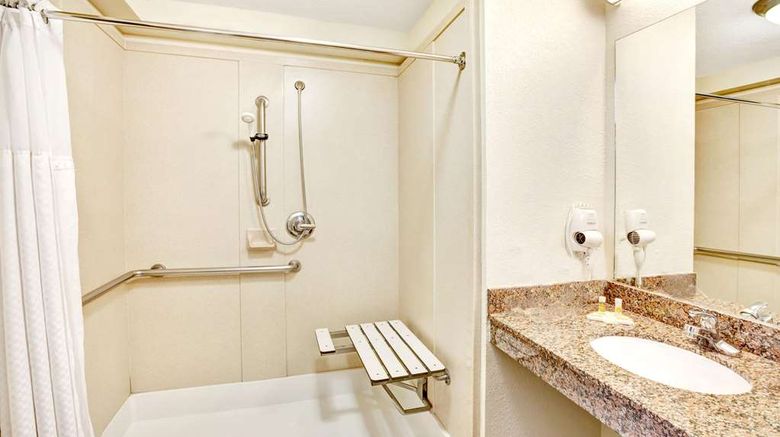 <b>Days Inn Oklahoma City/Moore Room</b>. Images powered by <a href="https://iceportal.shijigroup.com/" title="IcePortal" target="_blank">IcePortal</a>.