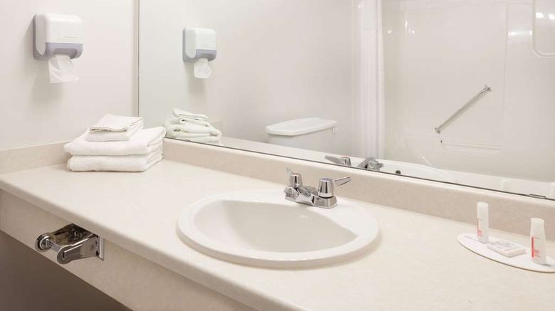<b>Super 8 Valemount Room</b>. Images powered by <a href="https://iceportal.shijigroup.com/" title="IcePortal" target="_blank">IcePortal</a>.