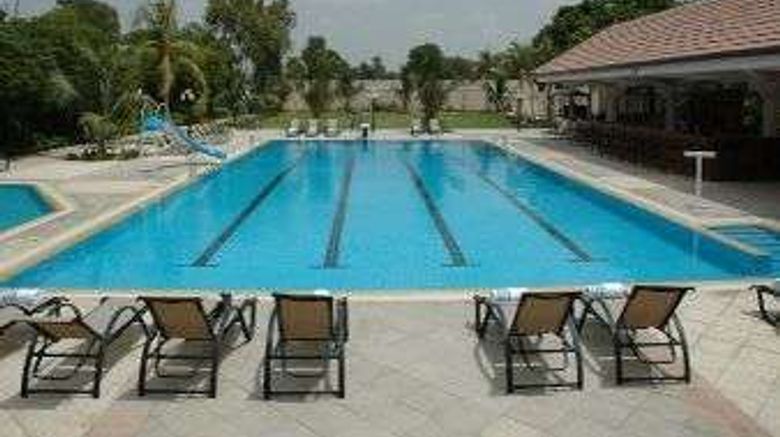 <b>Ramada Plaza Karachi Airport Hotel Pool</b>. Images powered by <a href="https://iceportal.shijigroup.com/" title="IcePortal" target="_blank">IcePortal</a>.
