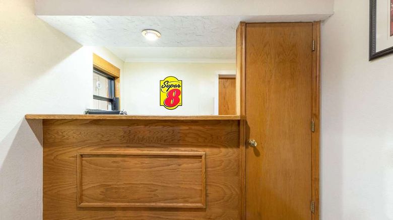 <b>Super 8 Enid Lobby</b>. Images powered by <a href="https://iceportal.shijigroup.com/" title="IcePortal" target="_blank">IcePortal</a>.