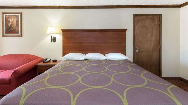 <b>Super 8 Enid Room</b>. Images powered by <a href="https://iceportal.shijigroup.com/" title="IcePortal" target="_blank">IcePortal</a>.