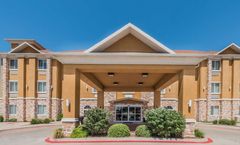 Days Inn & Suites Cleburne