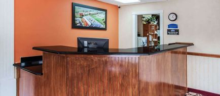 Howard Johnson Inn Hershey Lobby