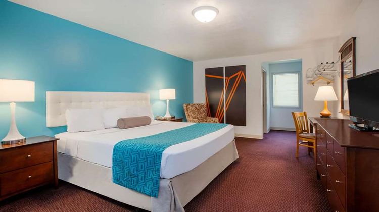 Howard Johnson of Traverse City Room