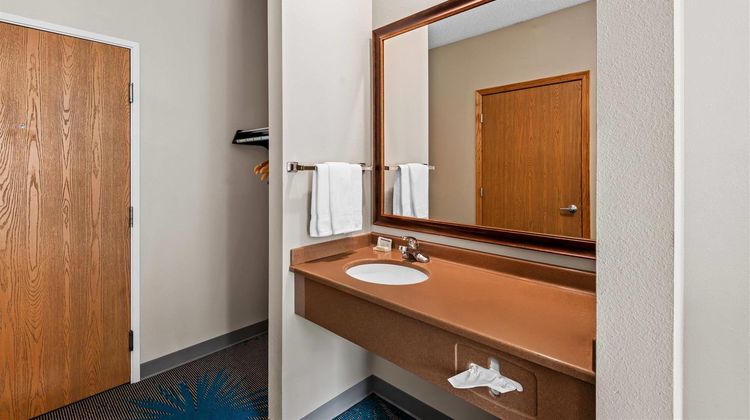 Days Inn Carroll Room