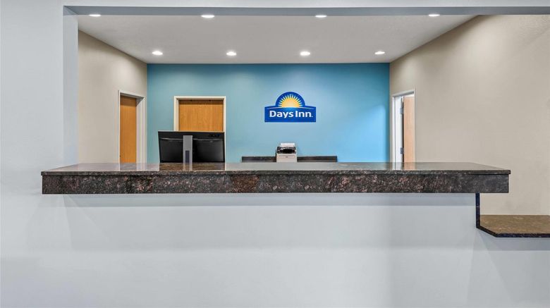 <b>Days Inn Carroll Lobby</b>. Images powered by <a href="https://iceportal.shijigroup.com/" title="IcePortal" target="_blank">IcePortal</a>.