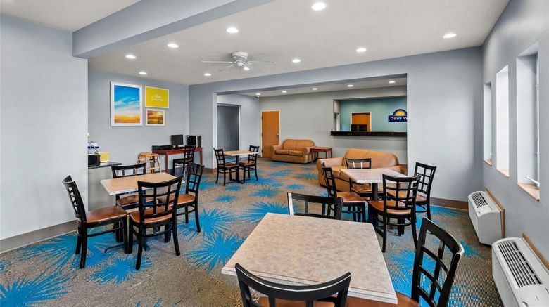 <b>Days Inn Carroll Restaurant</b>. Images powered by <a href="https://iceportal.shijigroup.com/" title="IcePortal" target="_blank">IcePortal</a>.