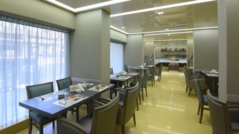 <b>Ramada Beirut Downtown Restaurant</b>. Images powered by <a href="https://iceportal.shijigroup.com/" title="IcePortal" target="_blank">IcePortal</a>.