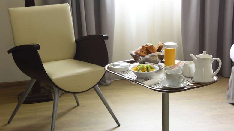 <b>Ramada Beirut Downtown Room</b>. Images powered by <a href="https://iceportal.shijigroup.com/" title="IcePortal" target="_blank">IcePortal</a>.