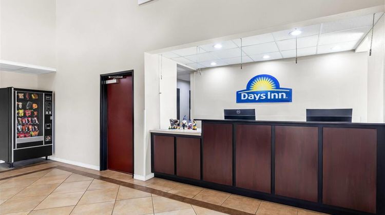 Days Inn Rockdale Texas Lobby