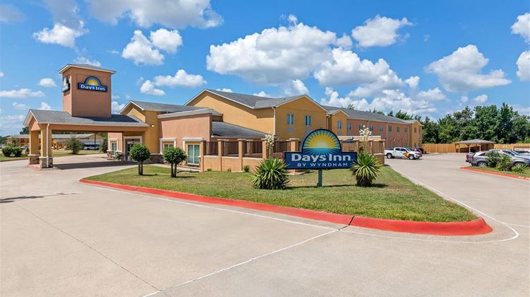 Days Inn Rockdale Texas Exterior