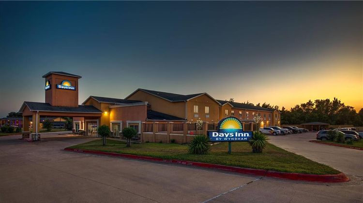 Days Inn Rockdale Texas Exterior
