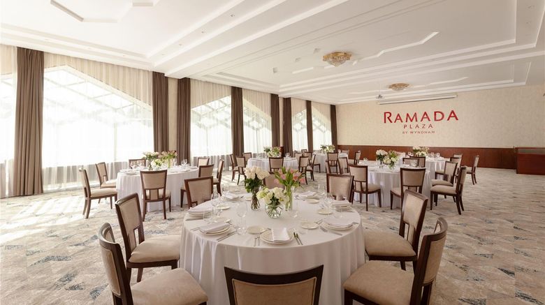 <b>Ramada Plaza Gence Meeting</b>. Images powered by <a href="https://iceportal.shijigroup.com/" title="IcePortal" target="_blank">IcePortal</a>.