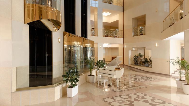 <b>Ramada Plaza Gence Lobby</b>. Images powered by <a href="https://iceportal.shijigroup.com/" title="IcePortal" target="_blank">IcePortal</a>.