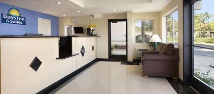 Days Inn & Suites Rancho Cordova Lobby