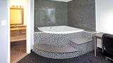 Howard Johnson Inn Gananoque Room
