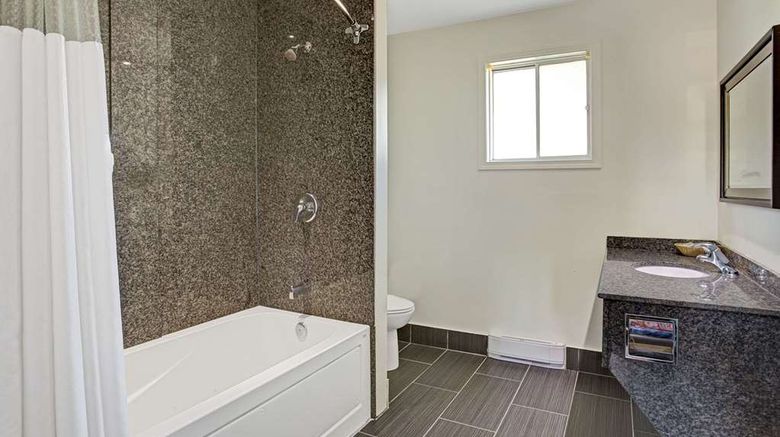 <b>Howard Johnson Inn Gananoque Room</b>. Images powered by <a href="https://iceportal.shijigroup.com/" title="IcePortal" target="_blank">IcePortal</a>.