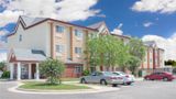 Days Inn & Suites Hutchinson Exterior