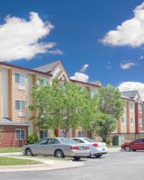 Days Inn & Suites Hutchinson