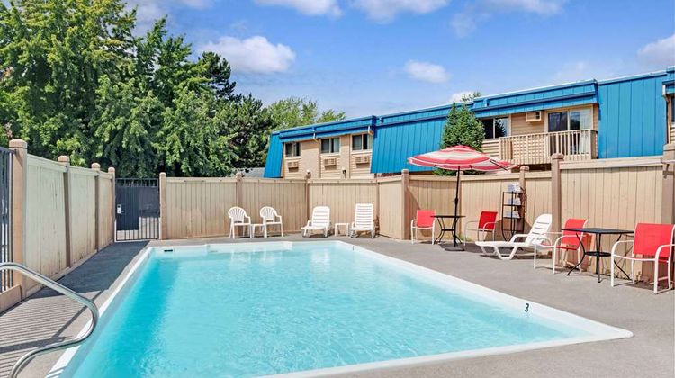 Ramada Spokane Valley Pool