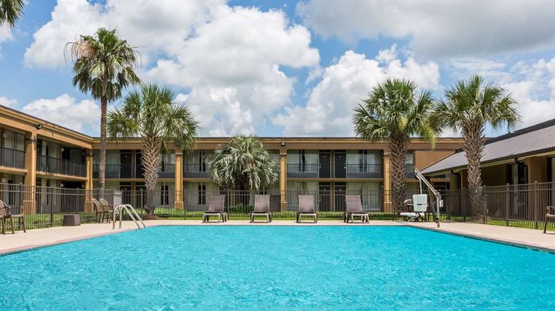 <b>Days Inn Jennings Pool</b>. Images powered by <a href="https://iceportal.shijigroup.com/" title="IcePortal" target="_blank">IcePortal</a>.