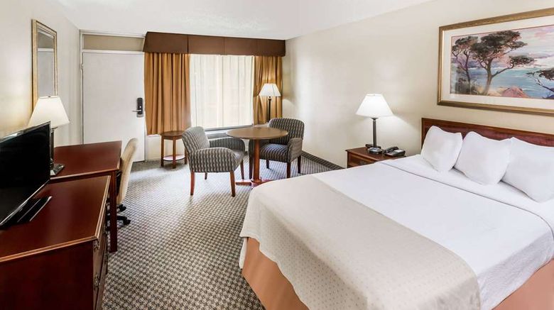 <b>Days Inn Jennings Room</b>. Images powered by <a href="https://iceportal.shijigroup.com/" title="IcePortal" target="_blank">IcePortal</a>.