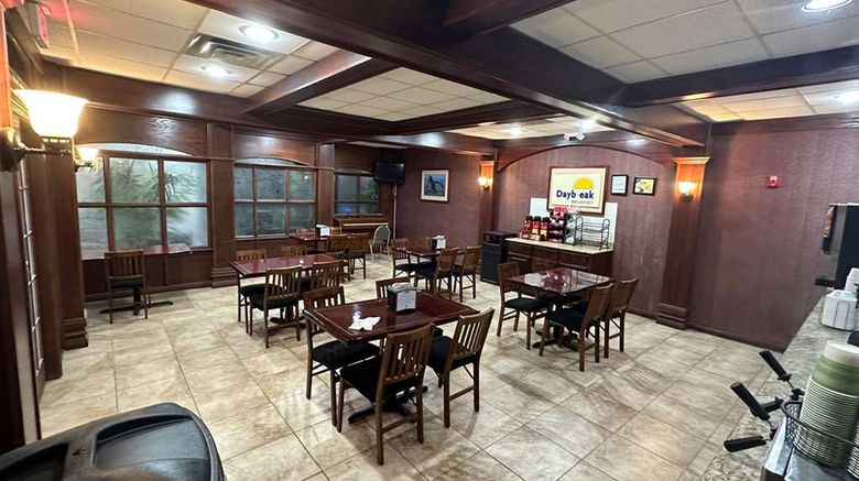 <b>Days Inn Jennings Other</b>. Images powered by <a href="https://iceportal.shijigroup.com/" title="IcePortal" target="_blank">IcePortal</a>.