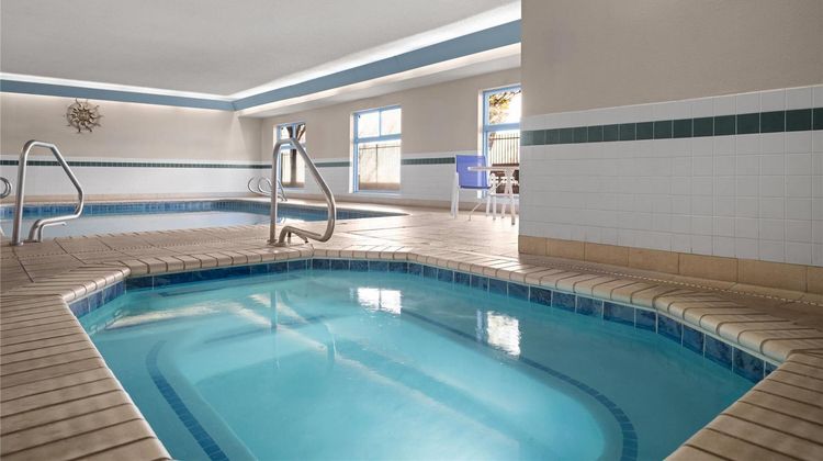 Days Inn & Suites Airport Albuquerque Pool