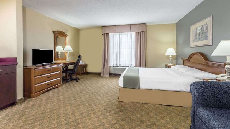 <b>Days Inn Selma Suite</b>. Images powered by <a href="https://iceportal.shijigroup.com/" title="IcePortal" target="_blank">IcePortal</a>.