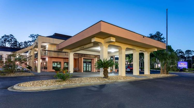 Baymont Inn & Suites Tallahassee Exterior