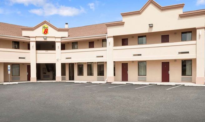 Super 8 Rahway/Newark Exterior