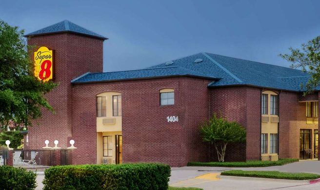 Super 8 Farmers Branch/North Dallas Exterior