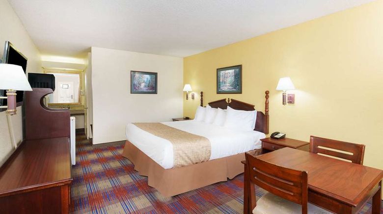 <b>Travelodge by Wyndham Montgomery East Room</b>. Images powered by <a href="https://iceportal.shijigroup.com/" title="IcePortal" target="_blank">IcePortal</a>.