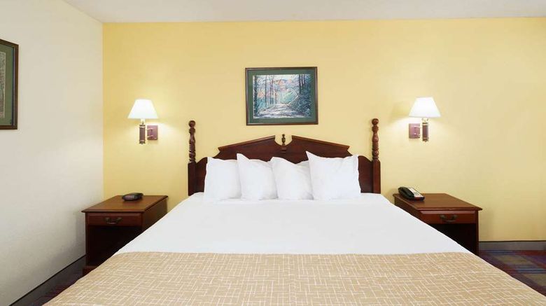 <b>Travelodge by Wyndham Montgomery East Room</b>. Images powered by <a href="https://iceportal.shijigroup.com/" title="IcePortal" target="_blank">IcePortal</a>.