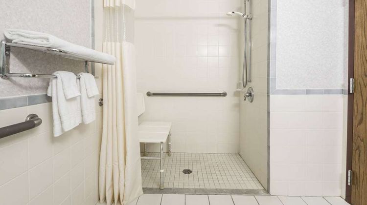 Days Inn Berlin Meriden Room