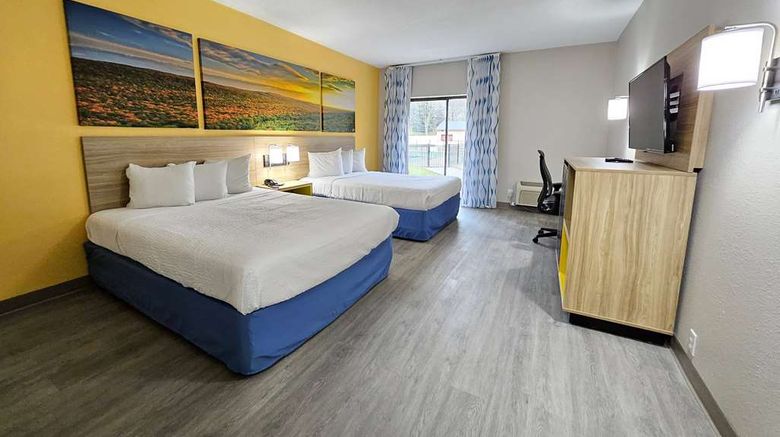 <b>Days Inn Berlin Meriden Room</b>. Images powered by <a href="https://iceportal.shijigroup.com/" title="IcePortal" target="_blank">IcePortal</a>.