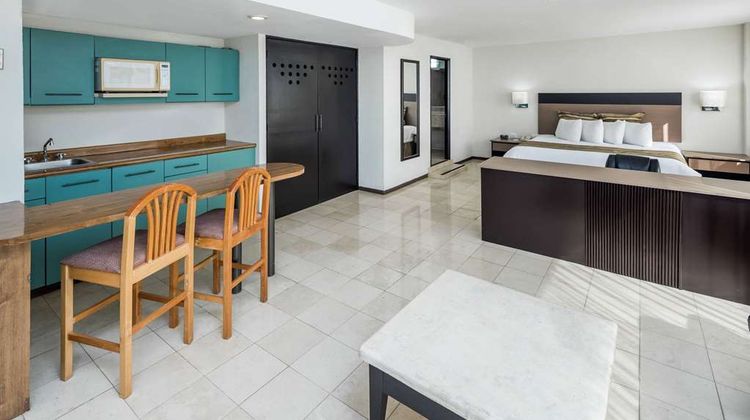 Ramada Hola Culiacan Room