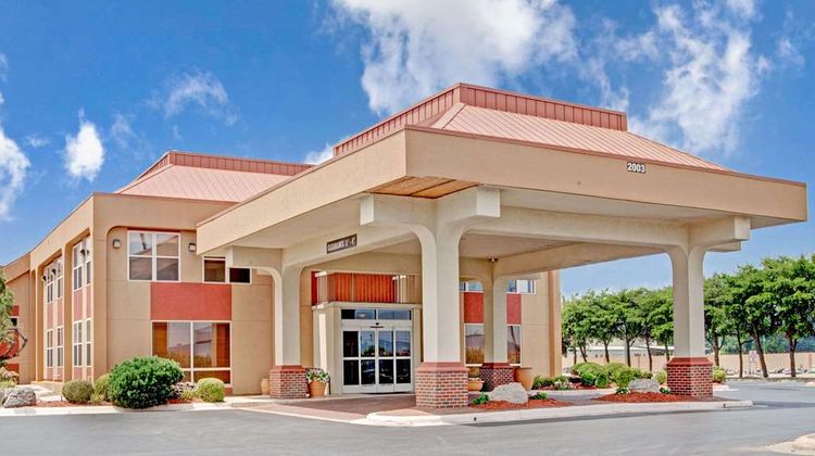 Ramada West Memphis Exterior