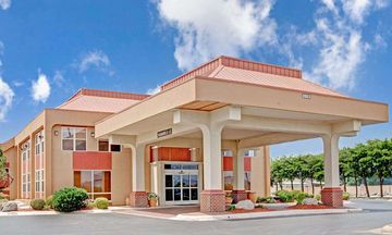 Ramada West Memphis