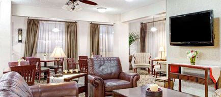 Ramada West Memphis Lobby