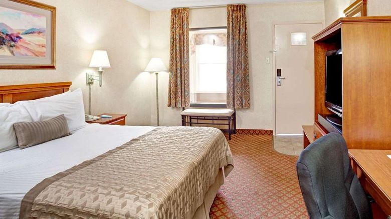 <b>Ramada West Memphis Room</b>. Images powered by <a href="https://iceportal.shijigroup.com/" title="IcePortal" target="_blank">IcePortal</a>.