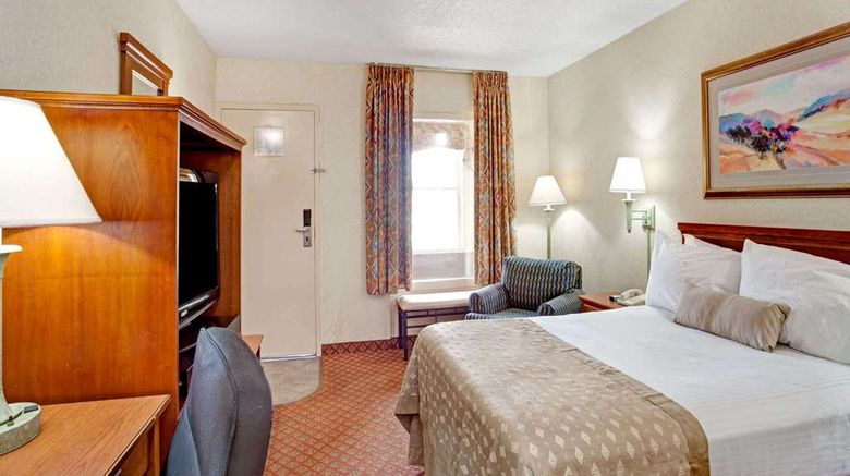 <b>Ramada West Memphis Room</b>. Images powered by <a href="https://iceportal.shijigroup.com/" title="IcePortal" target="_blank">IcePortal</a>.
