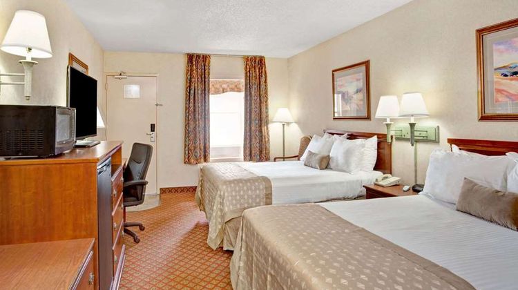 Ramada West Memphis Room