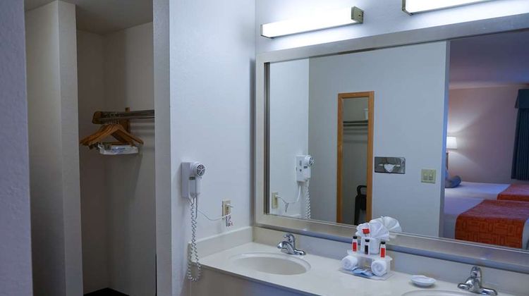 Howard Johnson Inn Salinas Room
